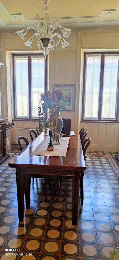 Residenza Porta Brescia Villa Peschiera del Garda Bagian luar foto