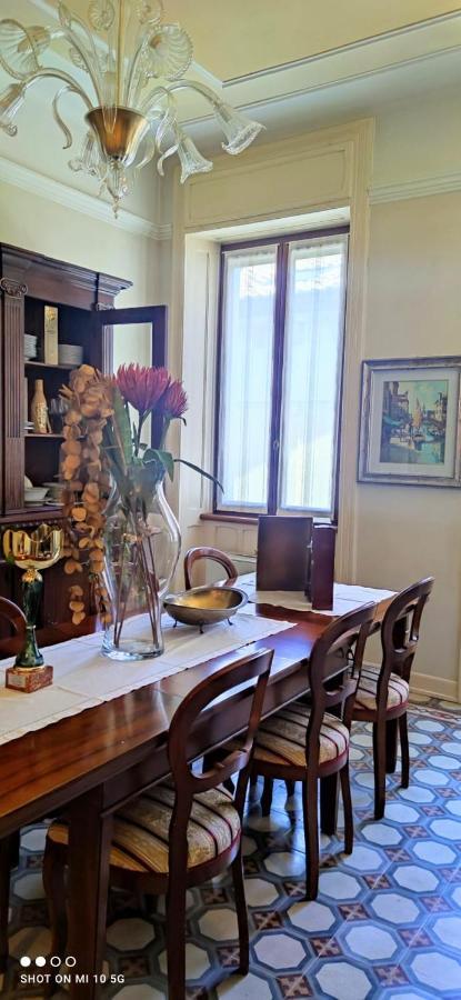Residenza Porta Brescia Villa Peschiera del Garda Bagian luar foto