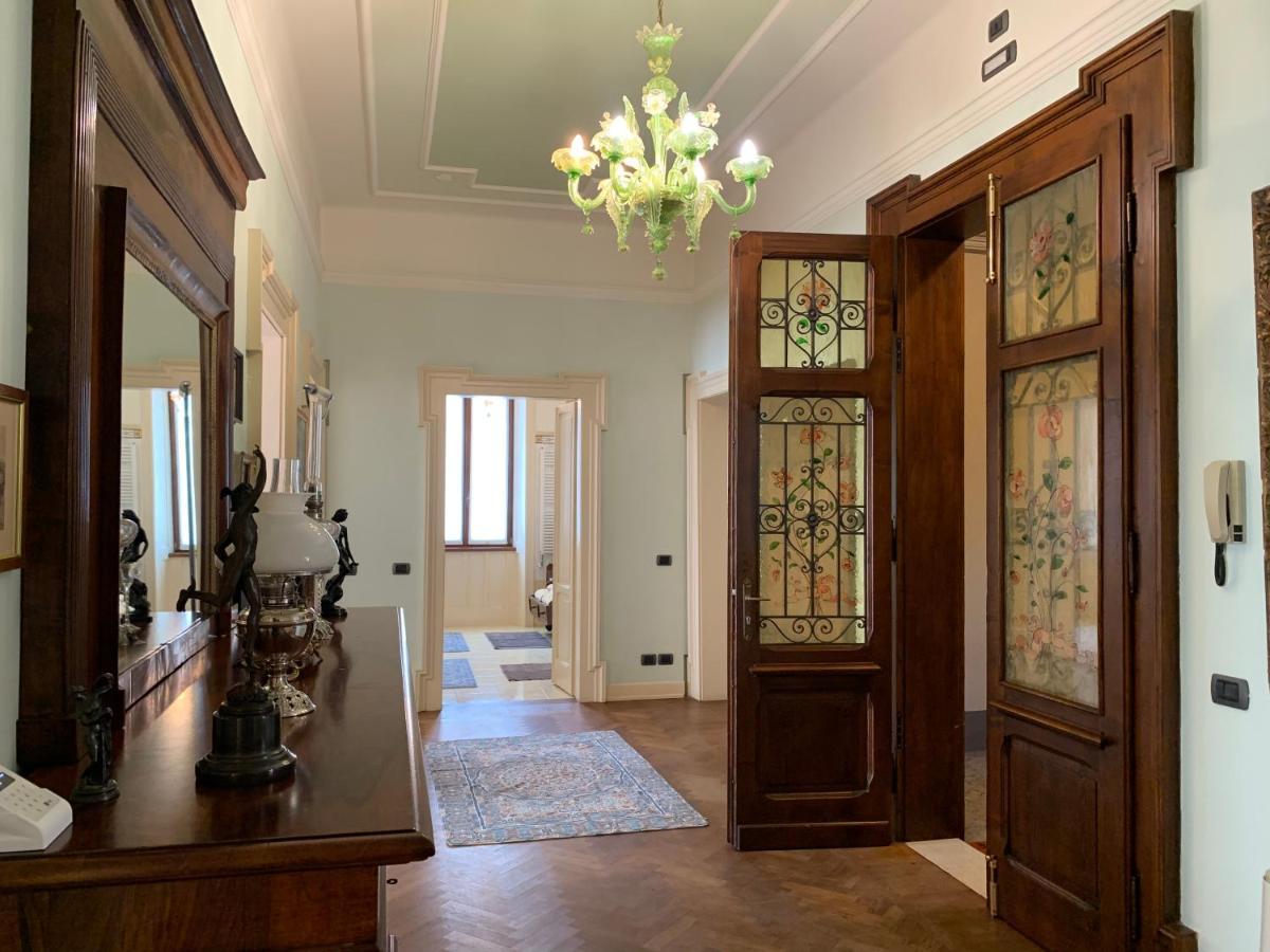 Residenza Porta Brescia Villa Peschiera del Garda Bagian luar foto