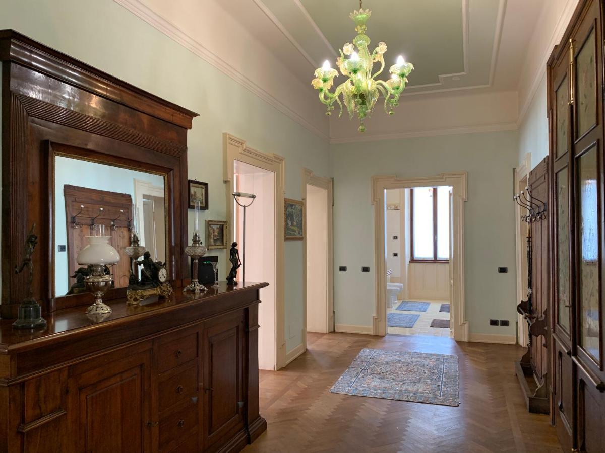 Residenza Porta Brescia Villa Peschiera del Garda Bagian luar foto