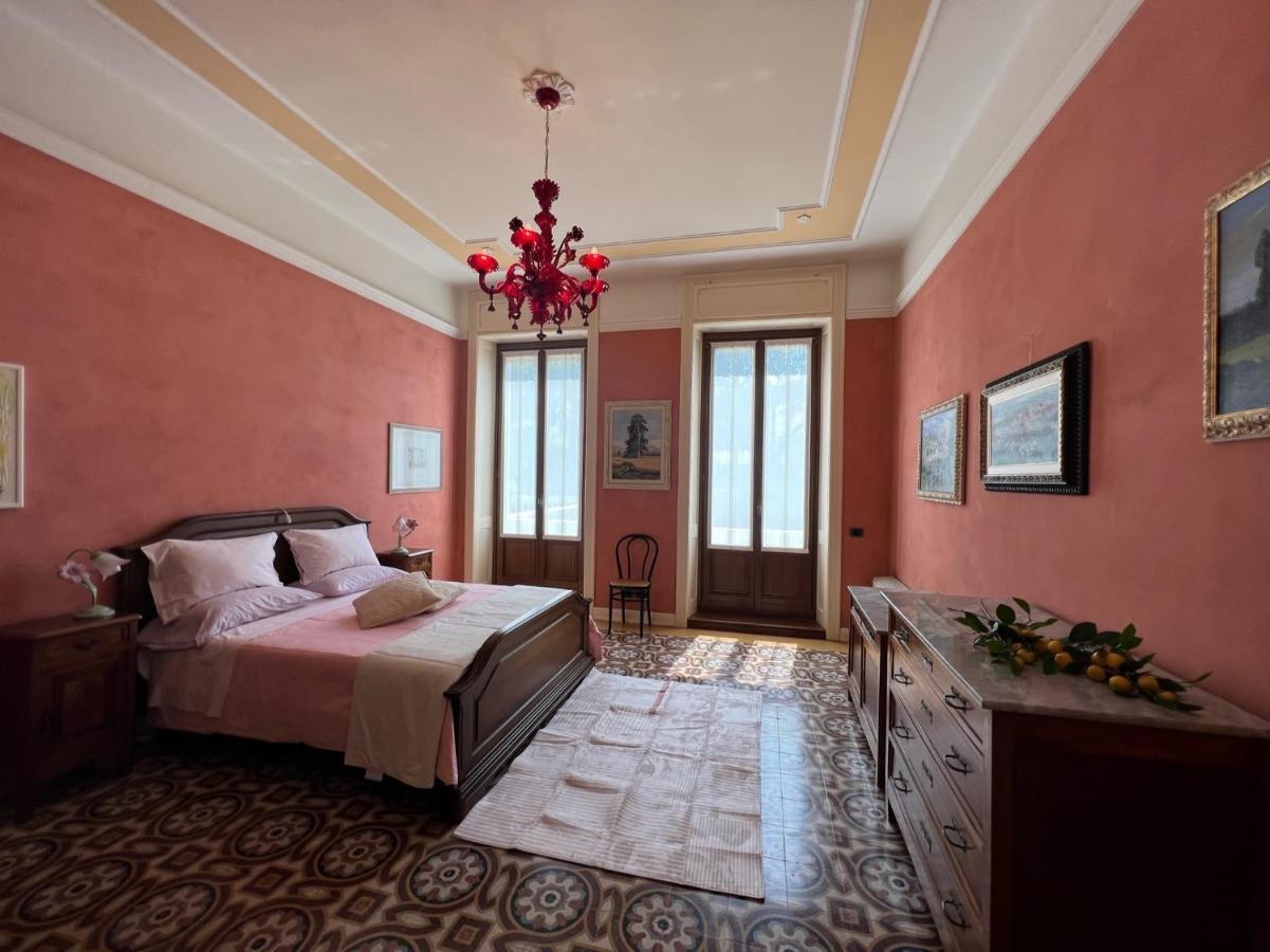 Residenza Porta Brescia Villa Peschiera del Garda Bagian luar foto
