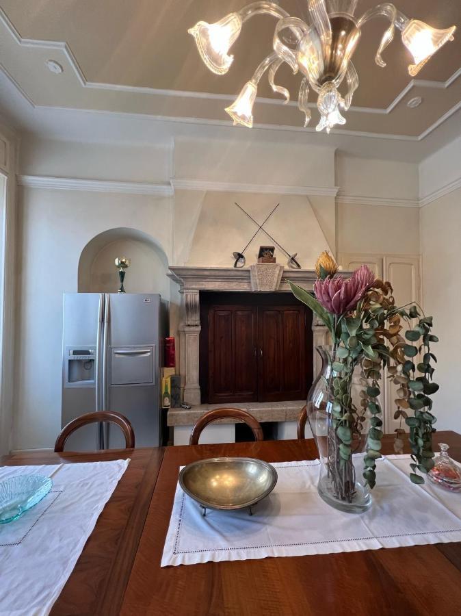 Residenza Porta Brescia Villa Peschiera del Garda Bagian luar foto