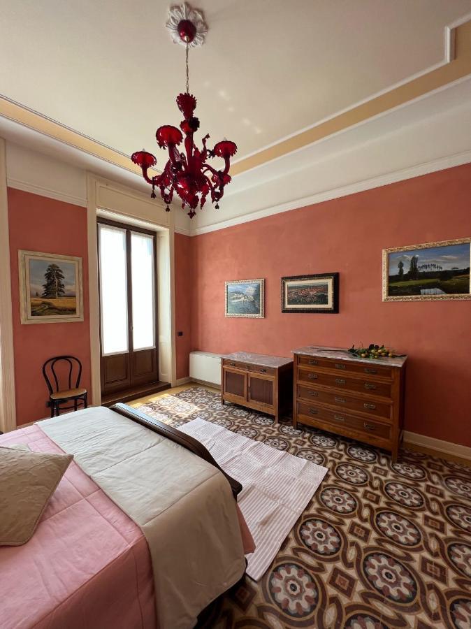 Residenza Porta Brescia Villa Peschiera del Garda Bagian luar foto