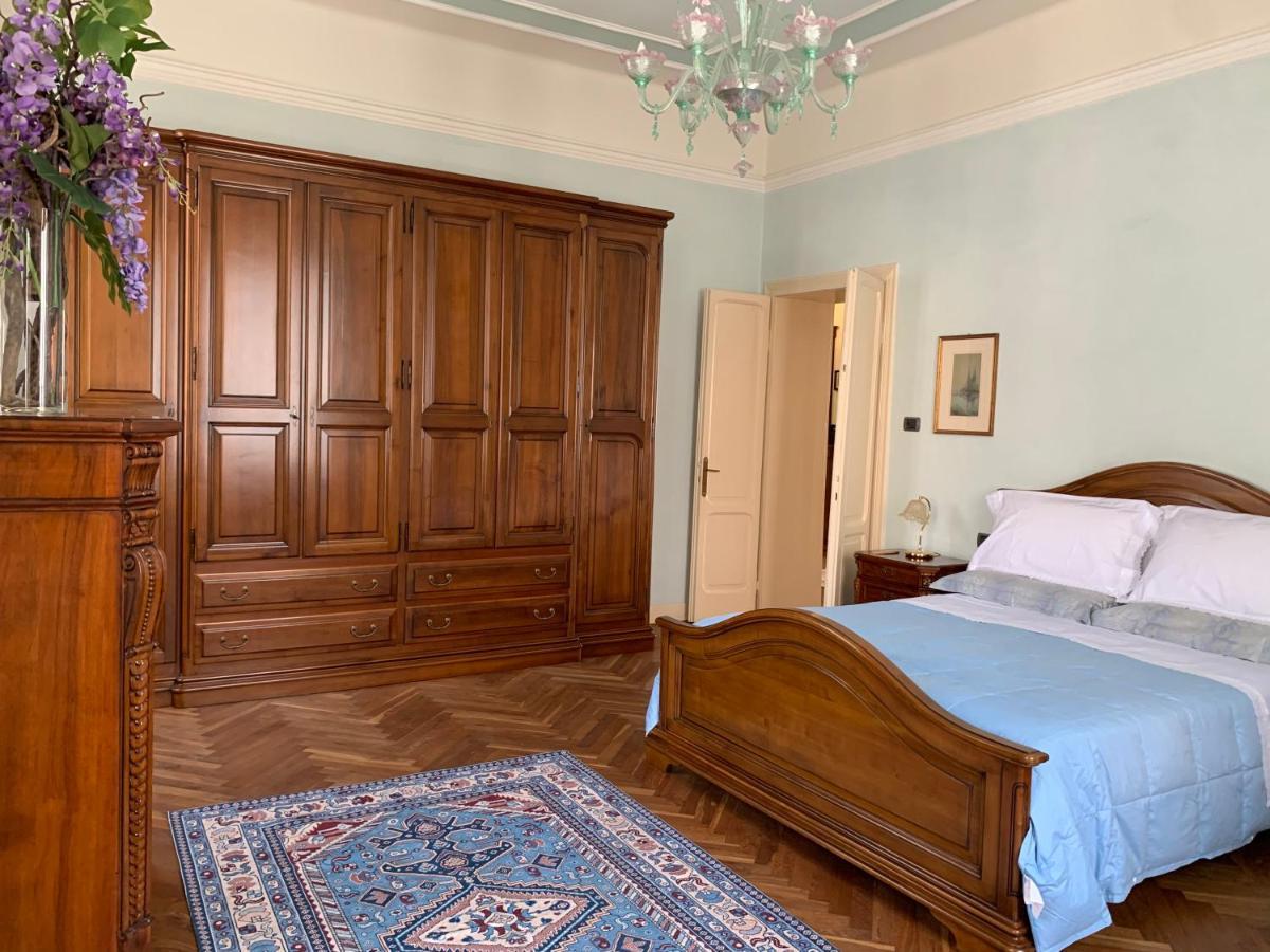 Residenza Porta Brescia Villa Peschiera del Garda Bagian luar foto