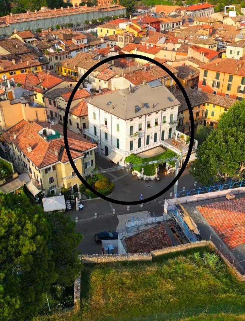 Residenza Porta Brescia Villa Peschiera del Garda Bagian luar foto